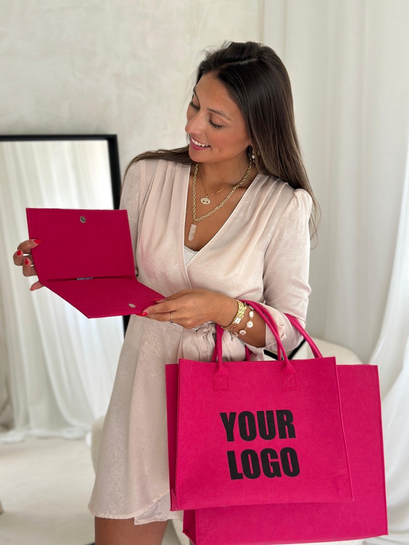 Pochette Feutrine Fuchsia – Personnalisable avec votre logo