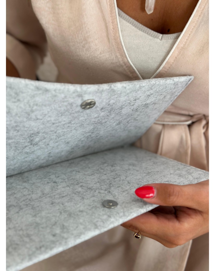 Pochette Feutrine gris clair – Personnalisable avec votre logo