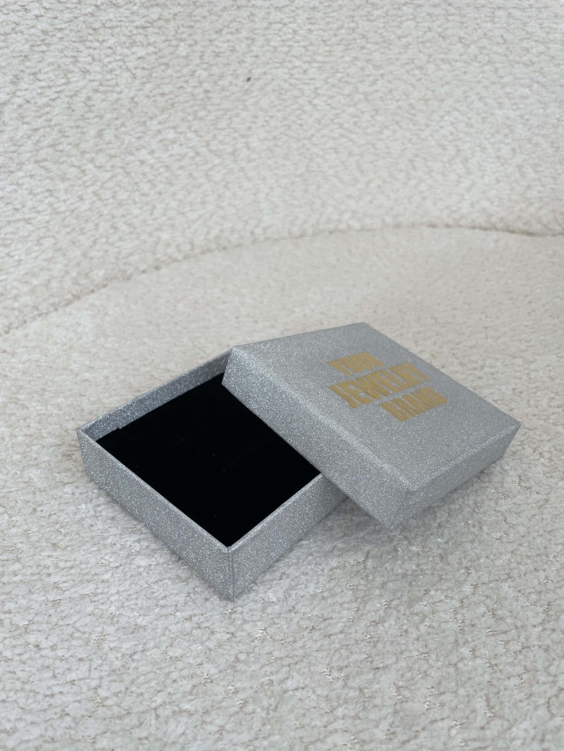 Custom black jewelry box, sell your jewelry in style!