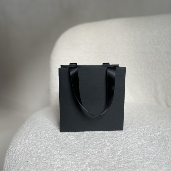 Sac papier Luxe Noir - poignées noires - XS (16x8x16cm)