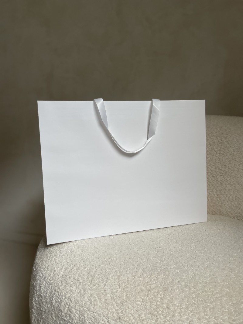 Sac papier Luxe Blanc - poignées blanches - L (45x14x35cm)
