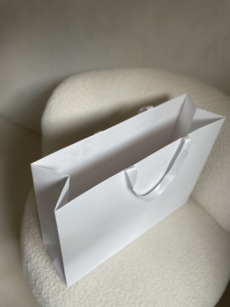 Sac papier Luxe Blanc - poignées blanches - L (45x14x35cm)