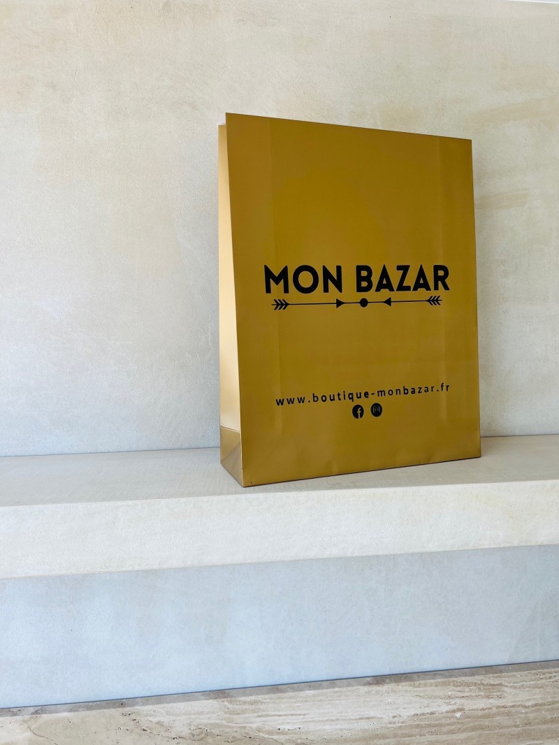 Bolsa de regalo – Dorada – M (22x8x29 cm)