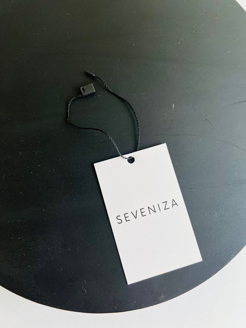 Clothing label - White with cord