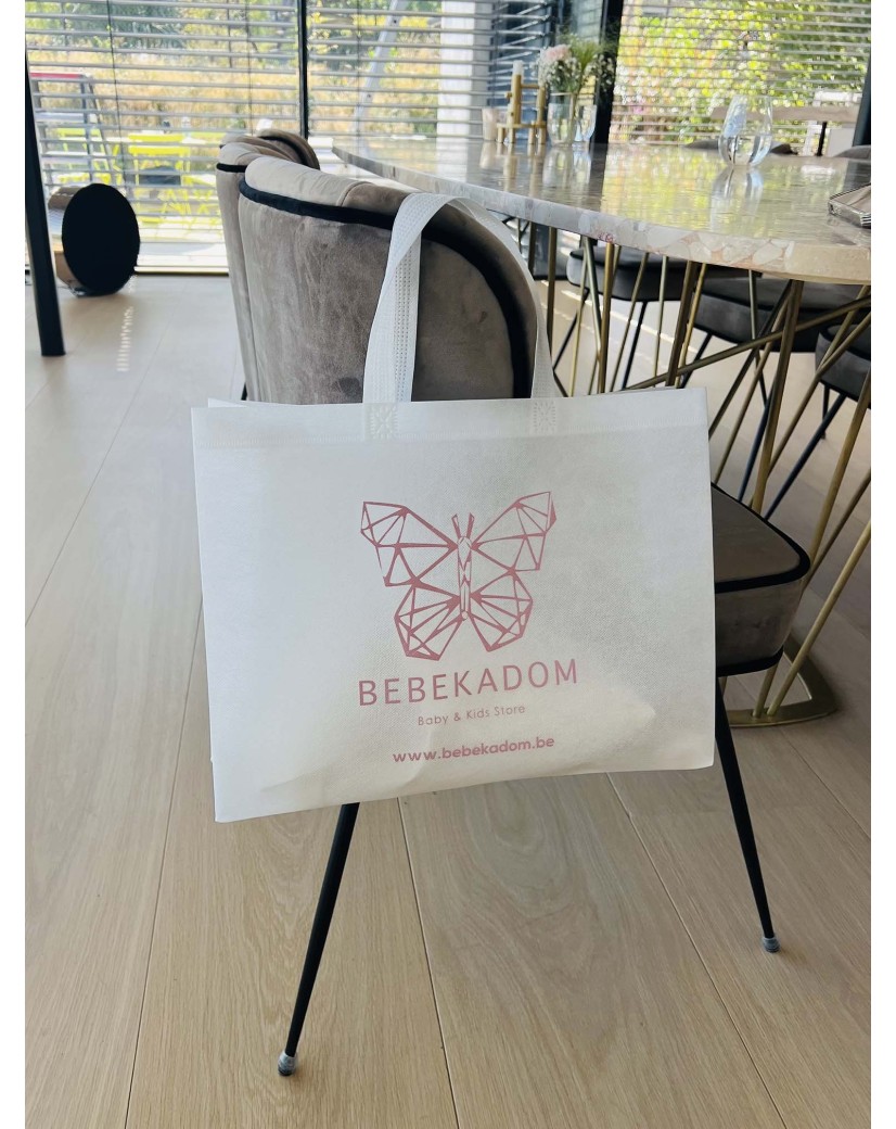 Low-cost, eco-friendly personalized white fabric bag