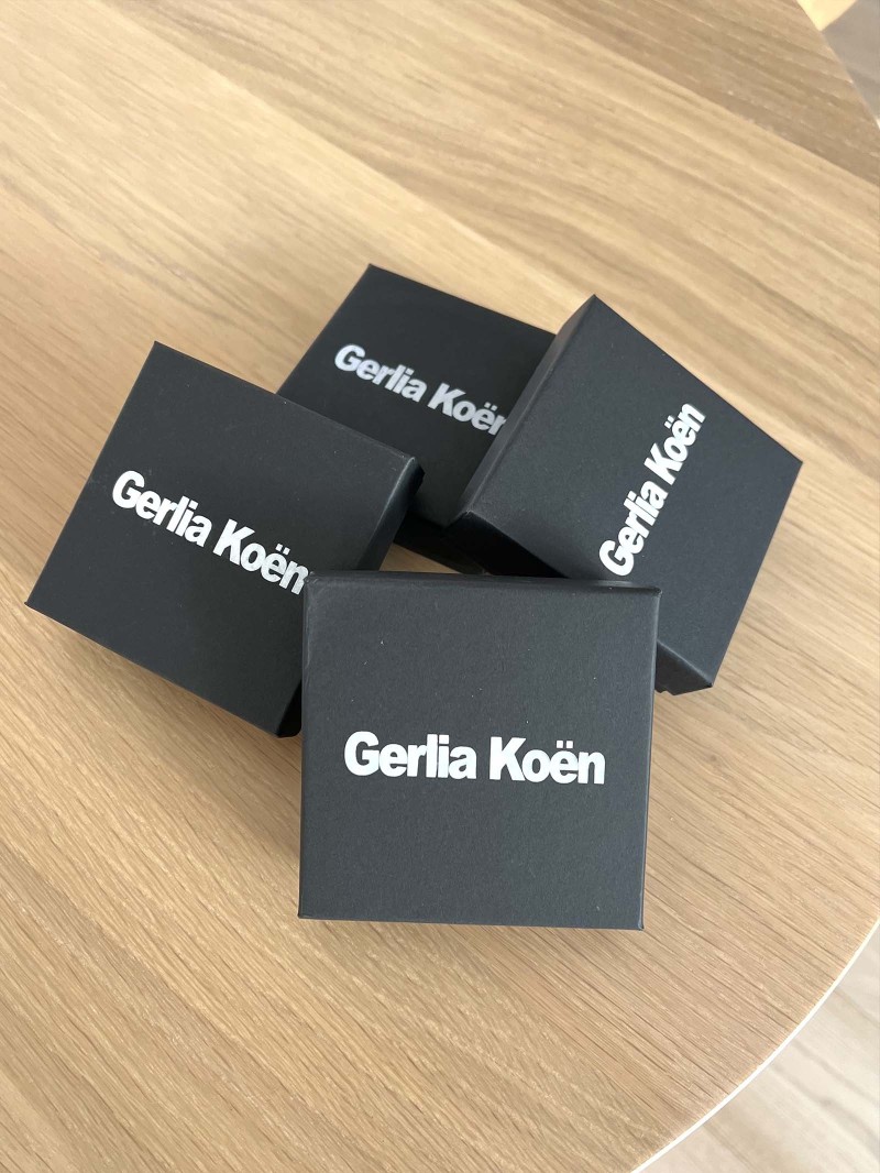 Personalisiertes schwarzes Schmuckkästchen