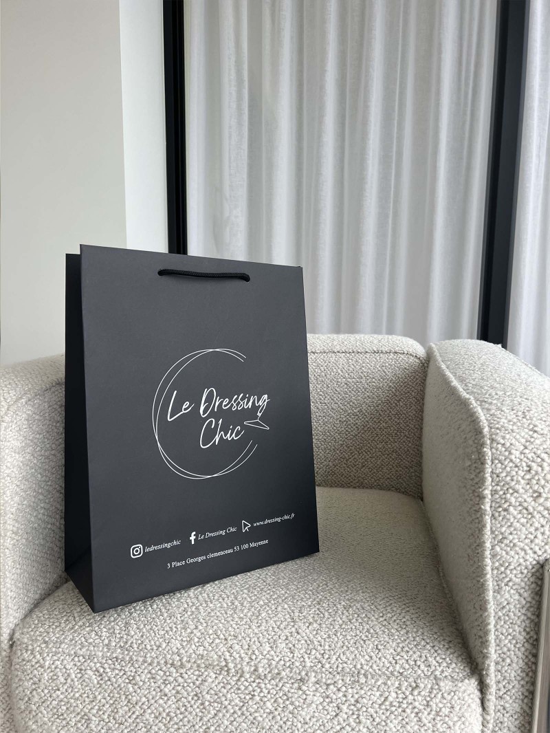 Luxury paper bags - Black M - Drawstring handles