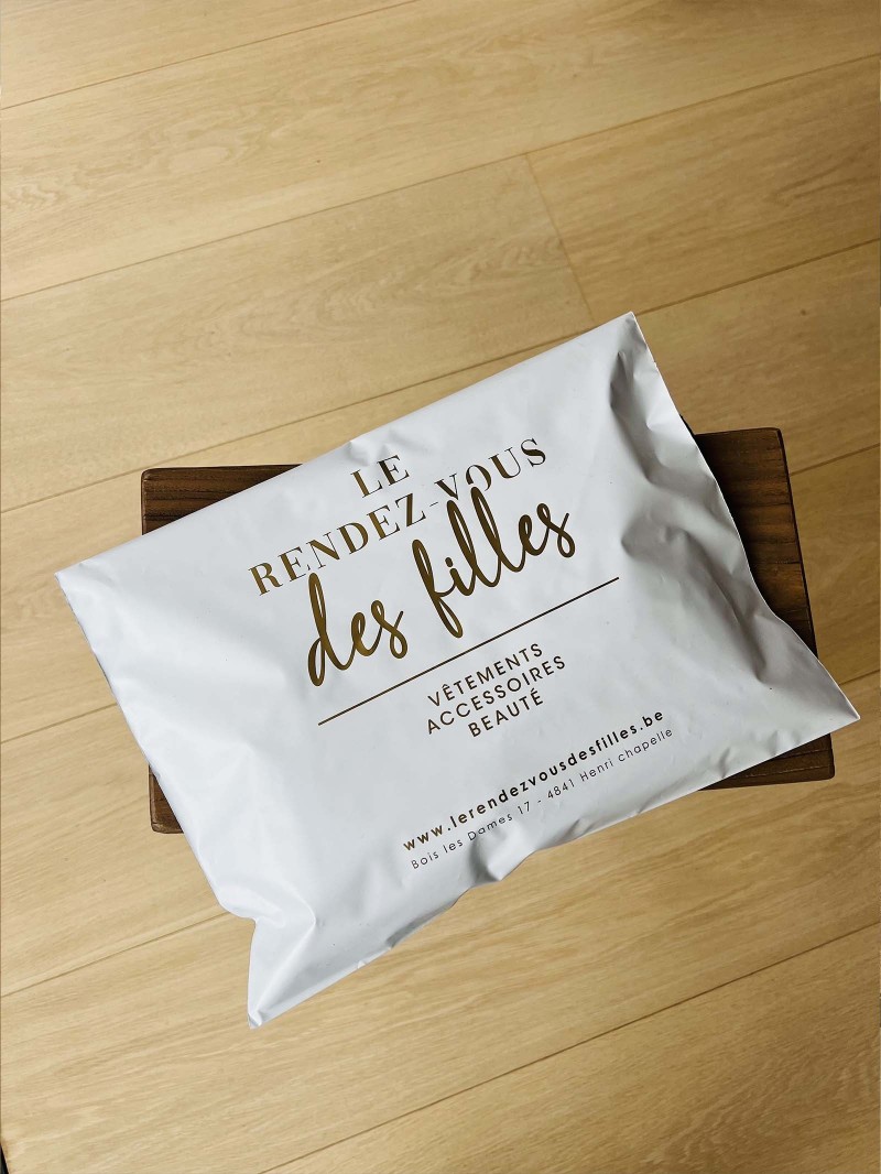 POLYMAILER WIT - M (40X33CM)