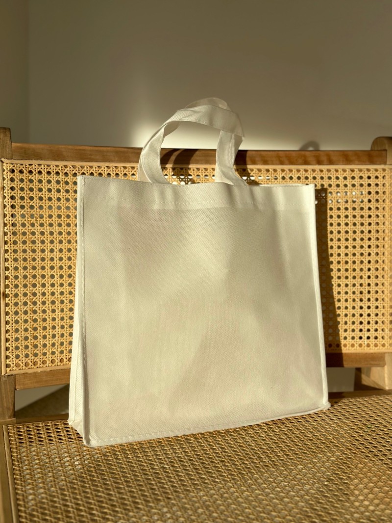 High-quality personalized reusable bags, inexpensive, fast
