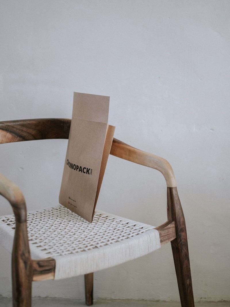 Versandtaschen aus Kraftpapier Modell Mango - Kraft S (25x5x29cm)