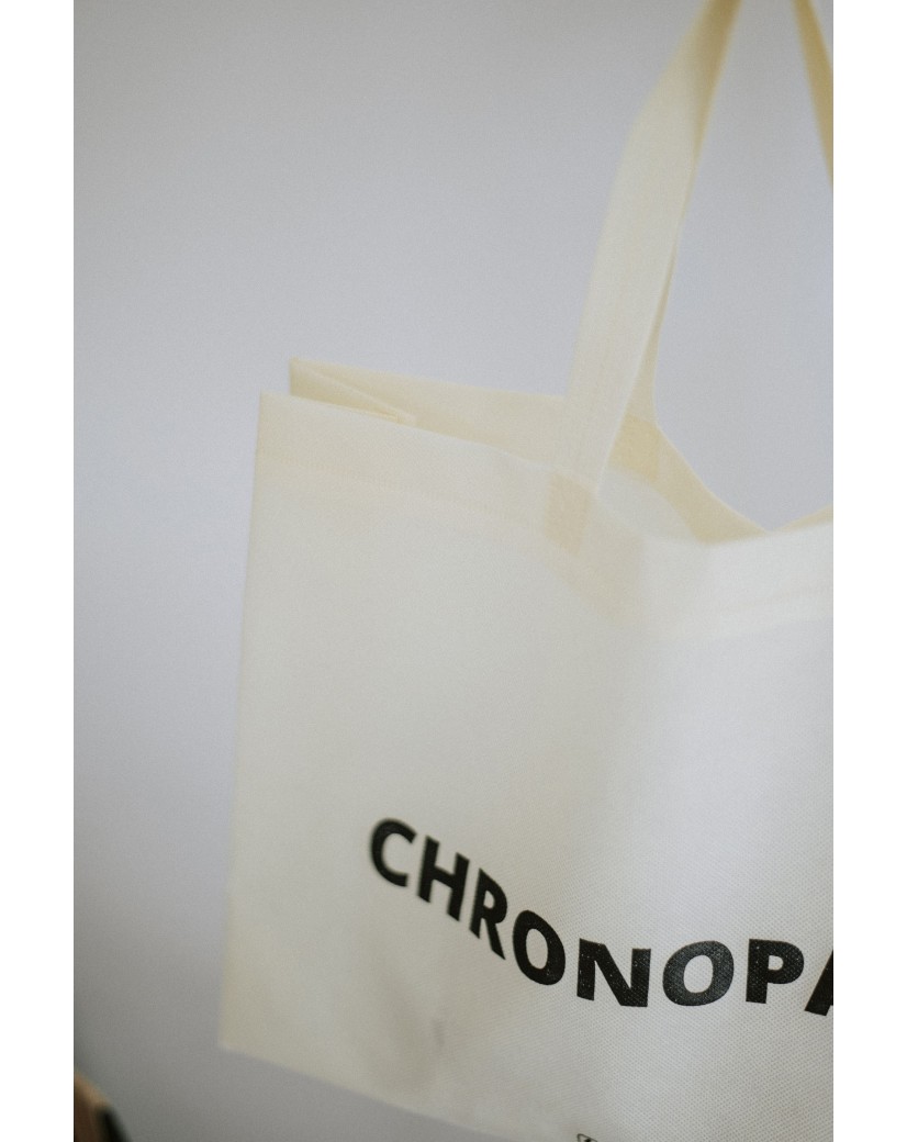Low-cost, eco-friendly personalized beige fabric bag