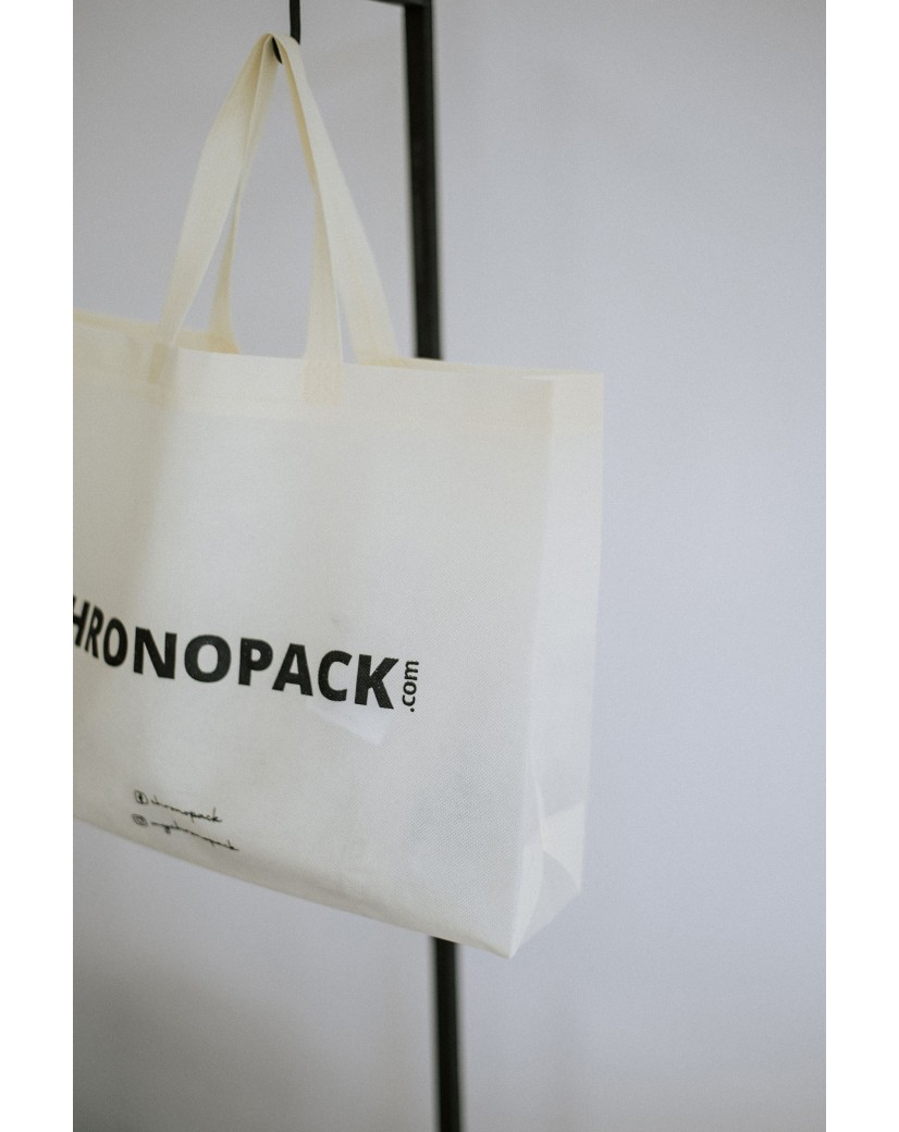 Low-cost, eco-friendly personalized beige fabric bag