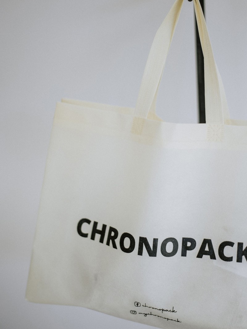 Low-cost, eco-friendly personalized beige fabric bag