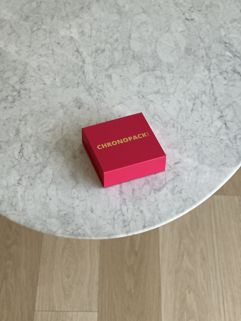 Magnetic box - Your logo hot stamped - XS