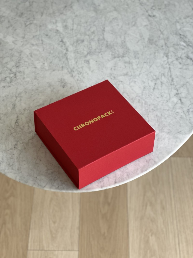 Magnetbox - Ihr Logo heiß geprägt - M
