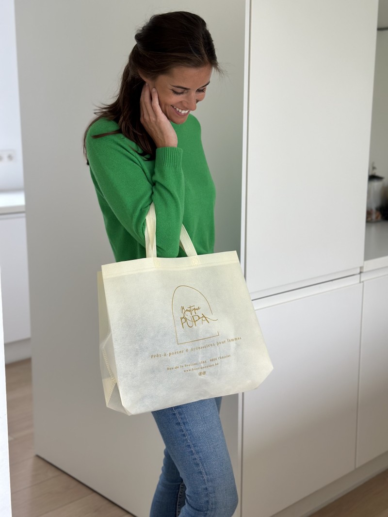 Low-cost, eco-friendly personalized beige fabric bag