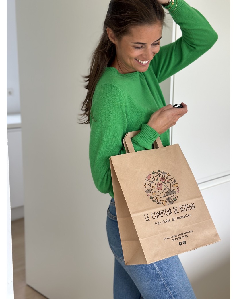 Kraft Bag M Flat Handles – Ideal Size, Great Brand Impact