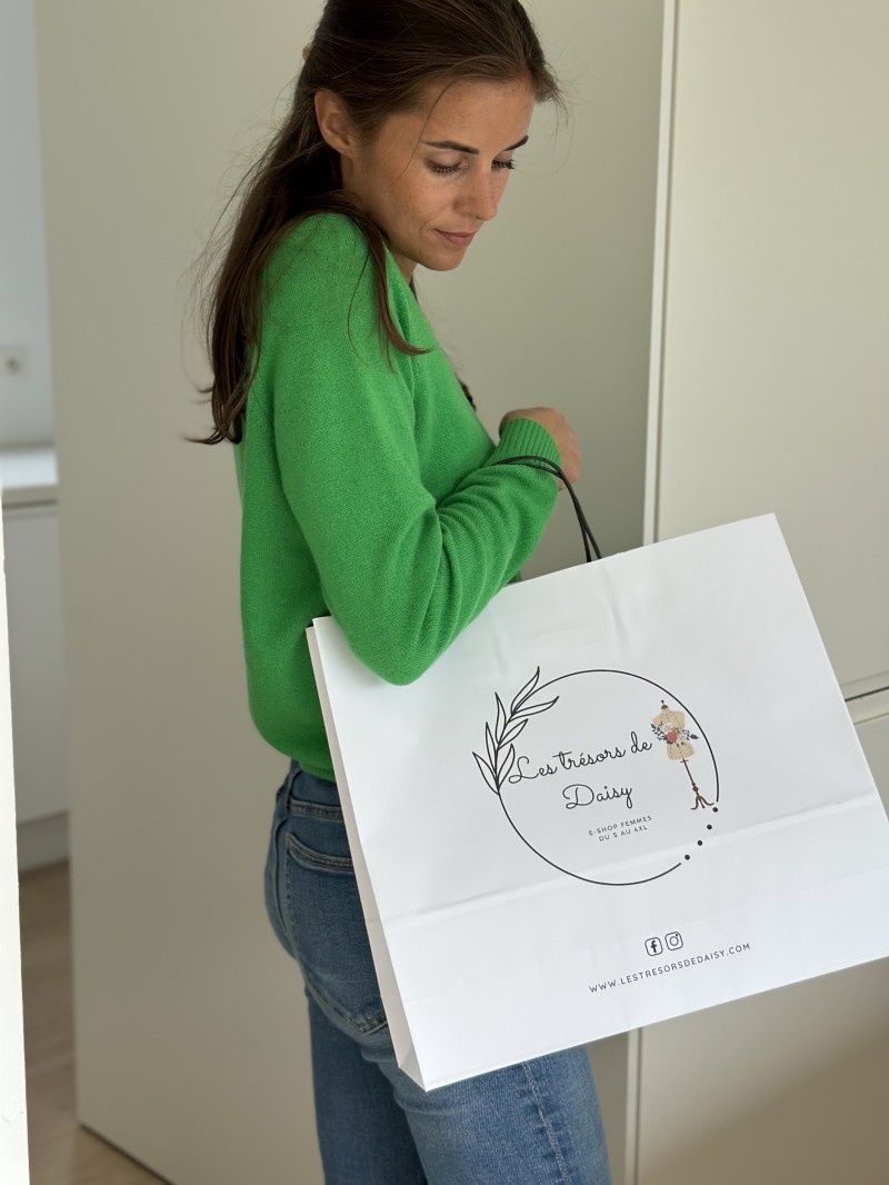 White Kraft Bag L Horizontal – Clean, Practical & Customizable