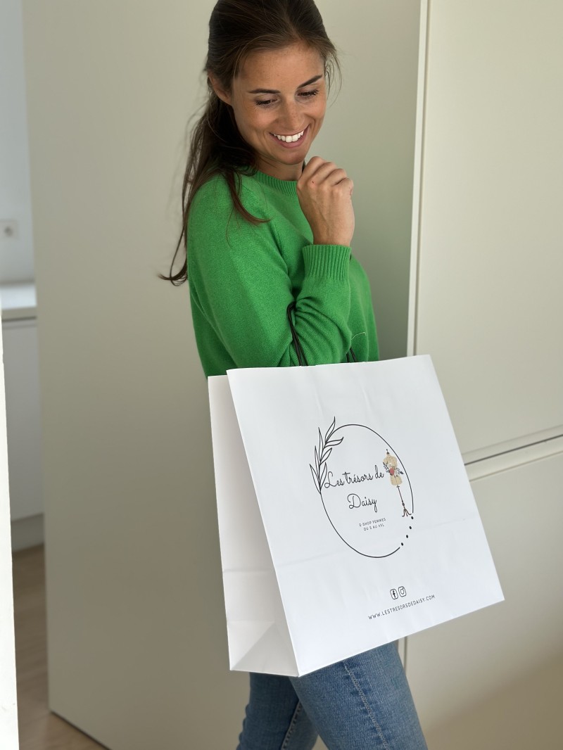 White Kraft Bag L Horizontal – Clean, Practical & Customizable