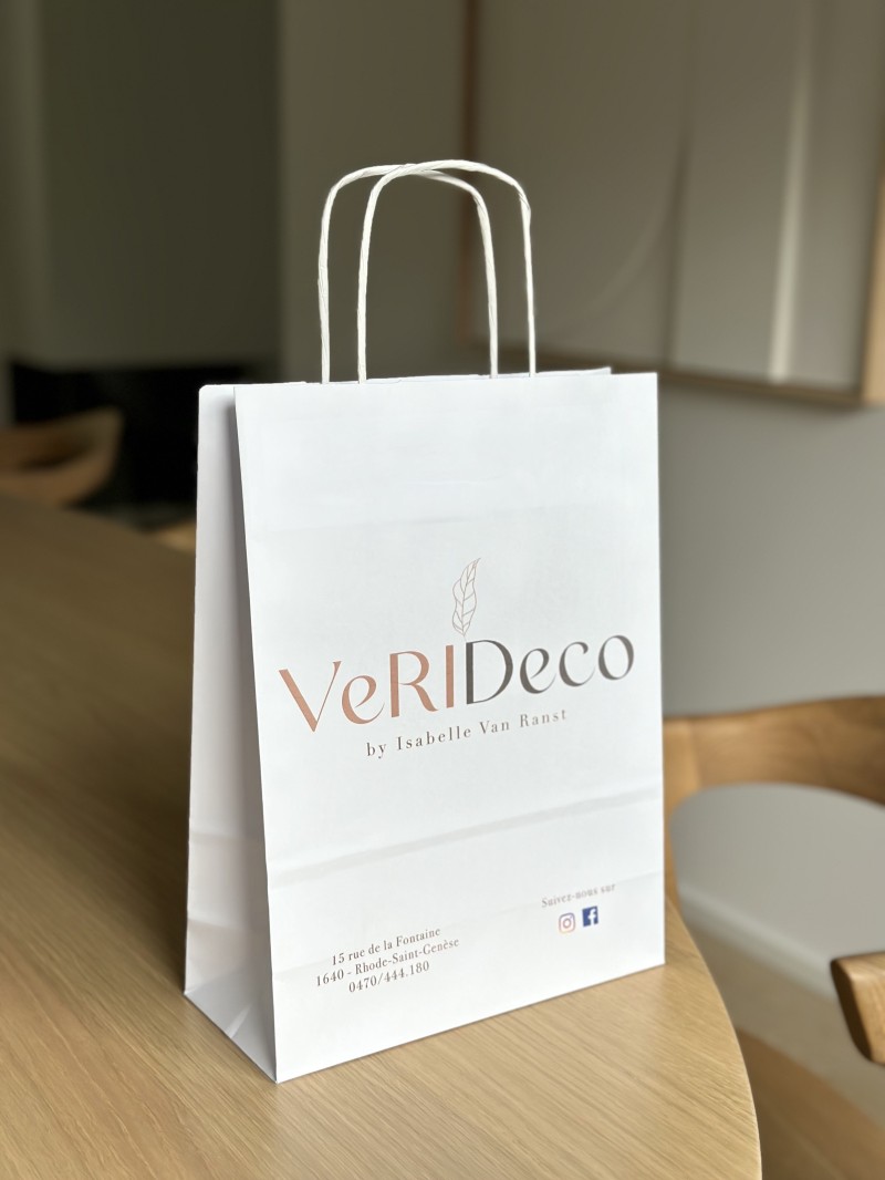 White Kraft Bag M – Your Logo Will Feel Right at Home