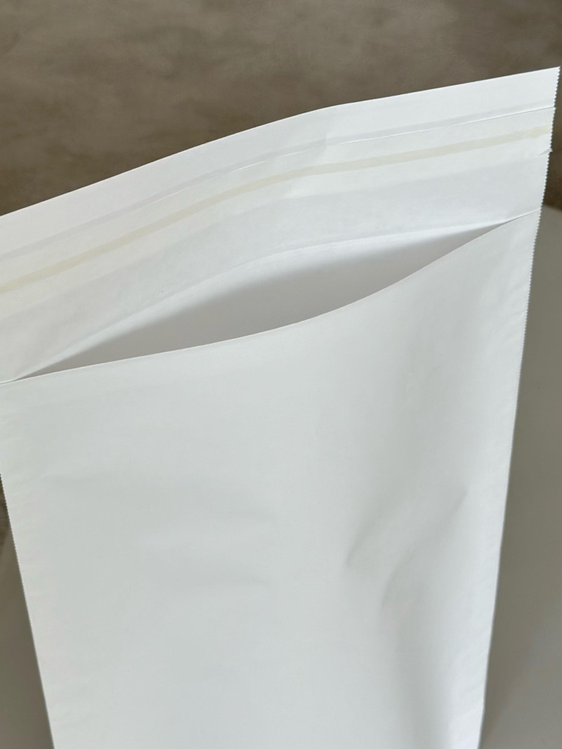 Geschenkzakje "Tradition" - Wit M (25x8x34 cm)