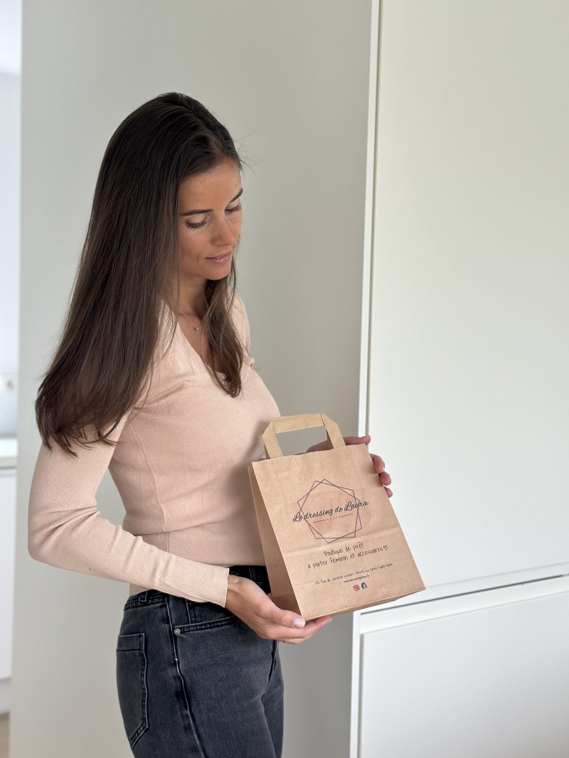 Kraft bag S flat handles – Small, smart & customizable