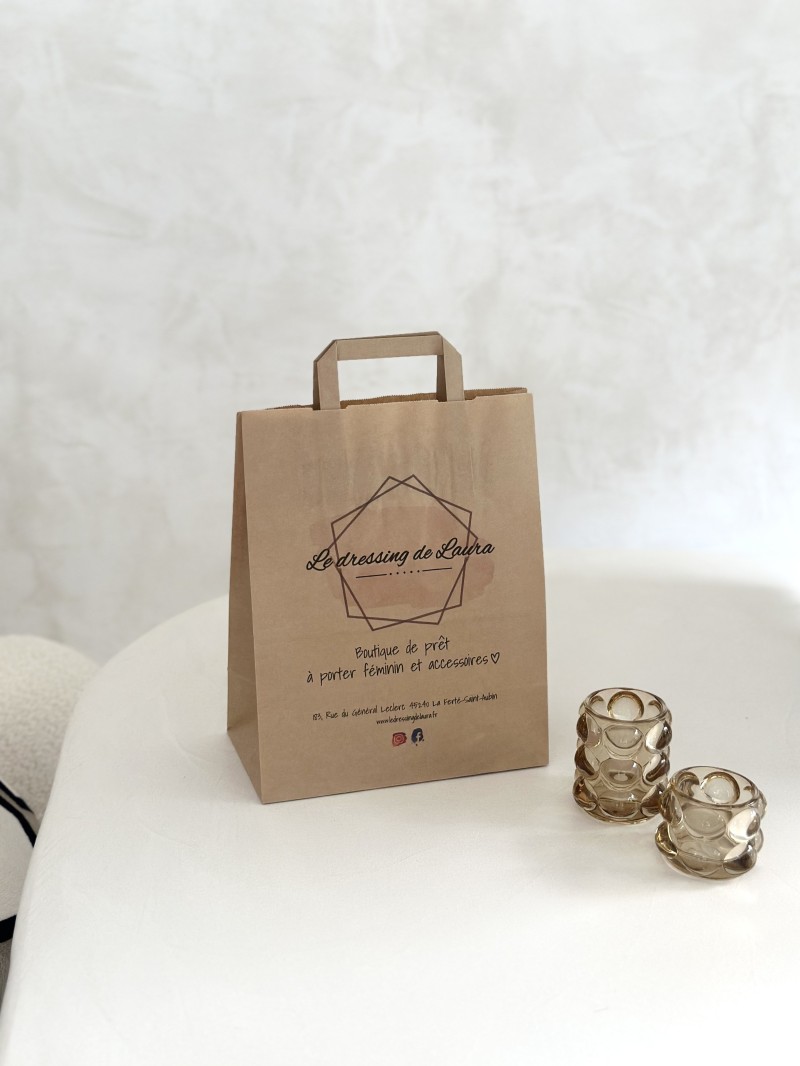 Kraft Bag M Flat Handles – Ideal Size, Great Brand Impact