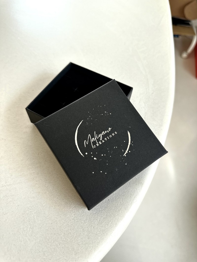 Ecrin à bijoux noir personnalisé, vendez vos bijoux en style!