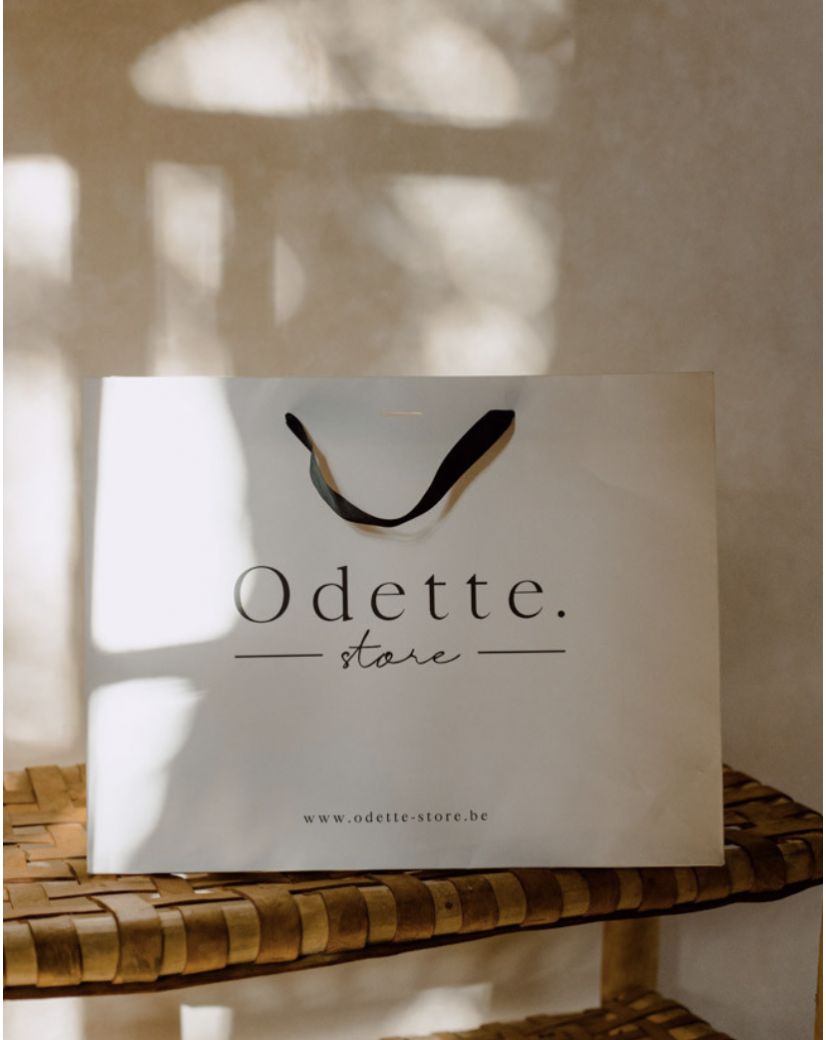 Luxe papieren tas - Handvat Zwart Lint - Wit M