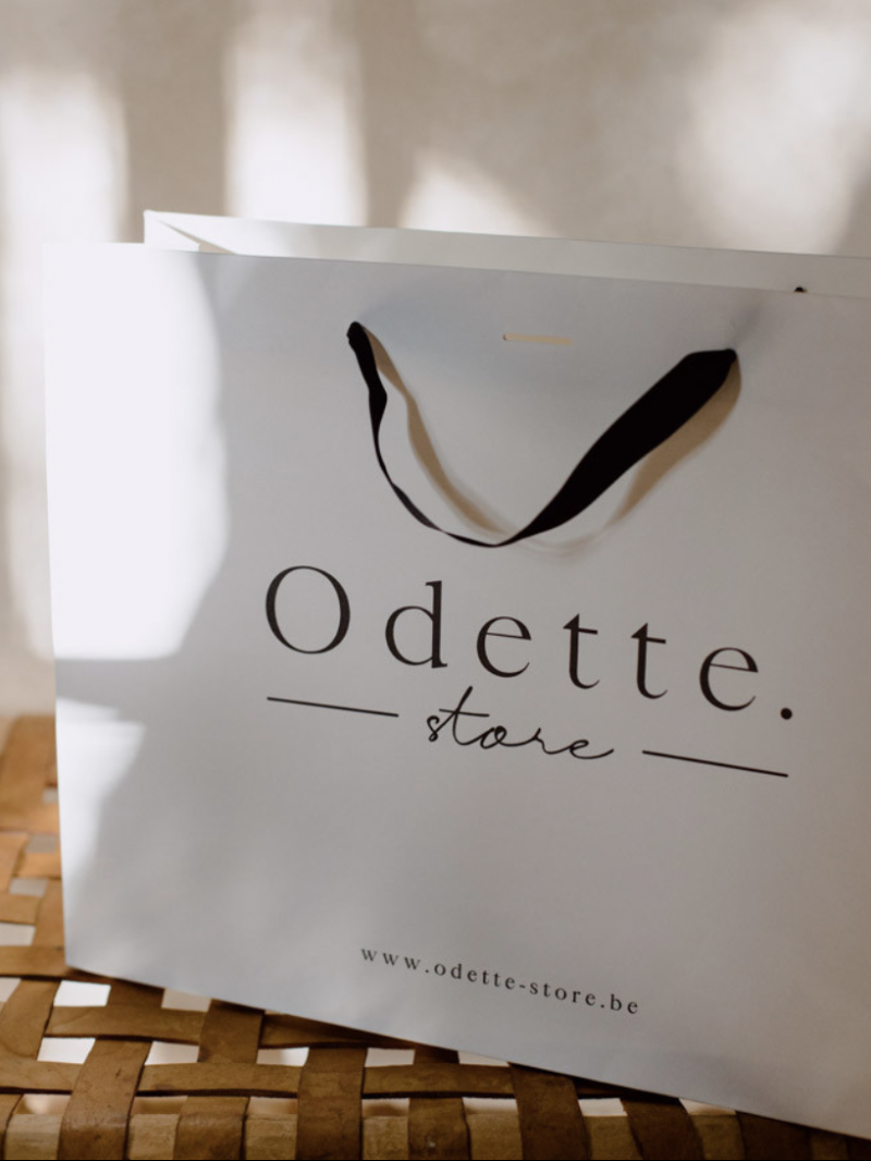 Luxe papieren tas - Handvat Zwart Lint - Wit M