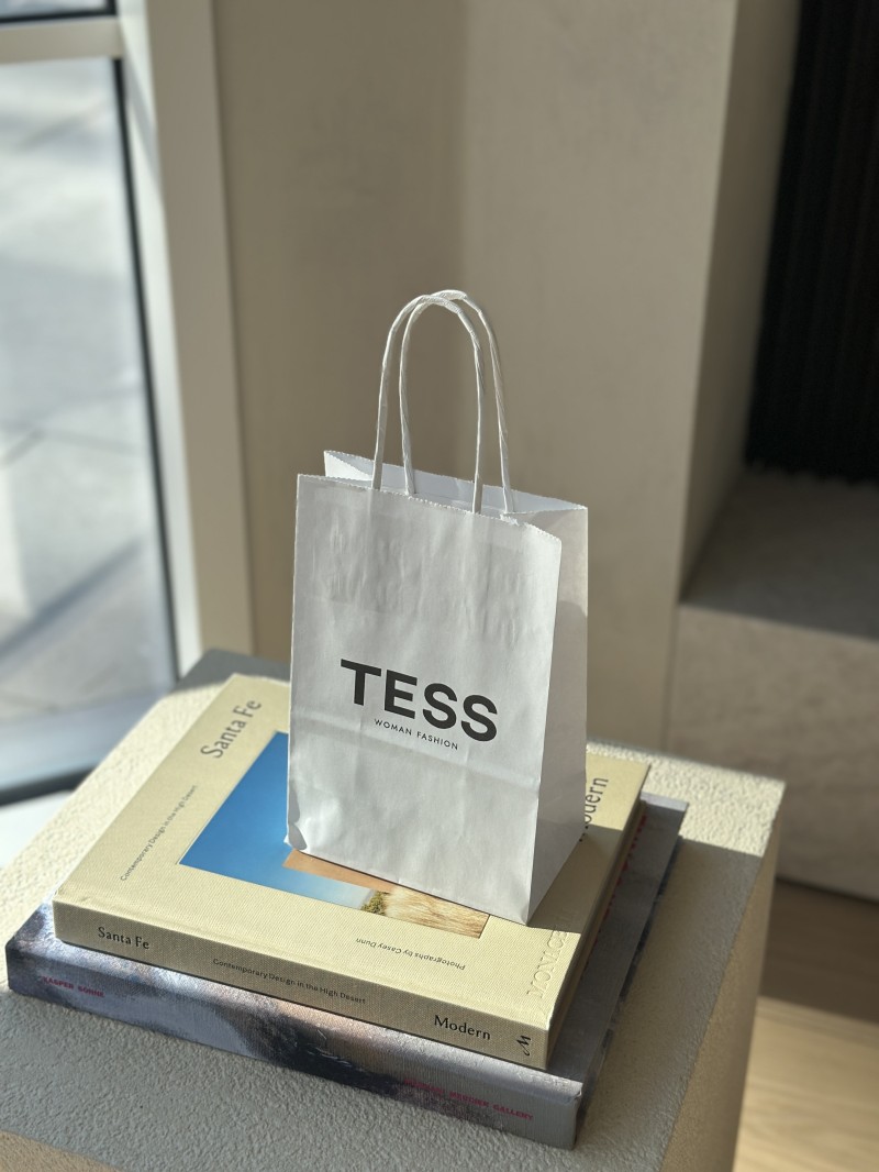 Taschen mit gedrehten Griffen – Weiß XS (14x8x21cm)